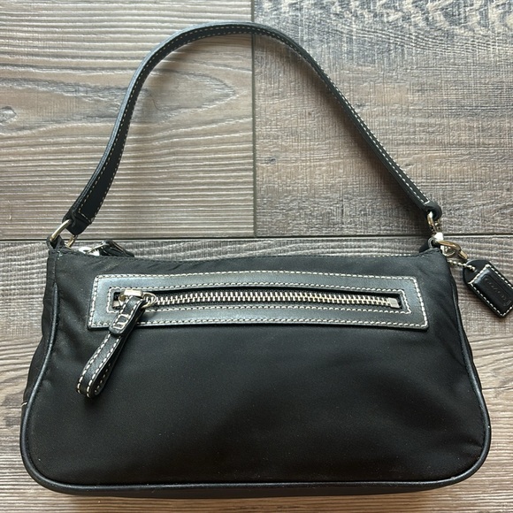 Coach Signature Sufflette Black Cloth Handbag - Picture 3 of 12